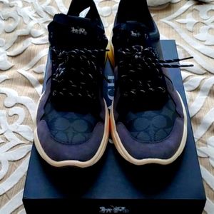 COACH SIG RUNNER MENS SIZE 13 Authentic (NEW)